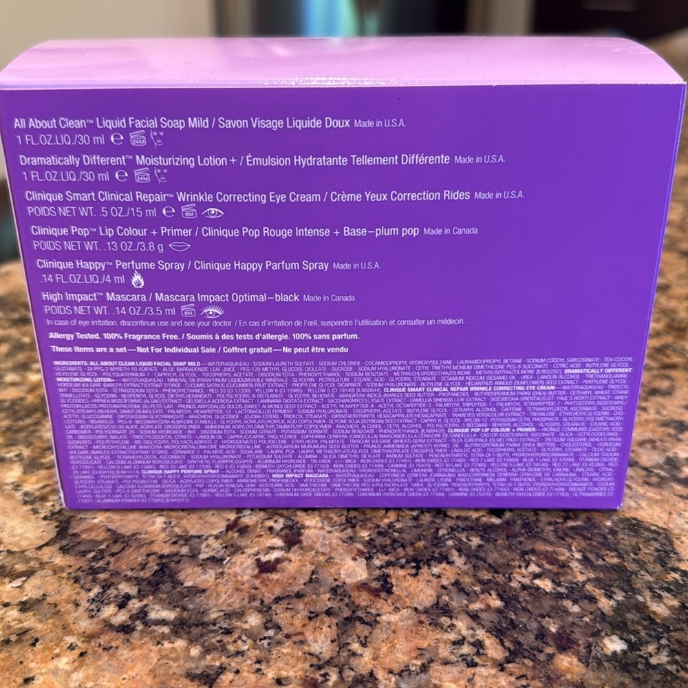 NWT Clinique Gift Sample Set (copy) - Picture 3 of 3